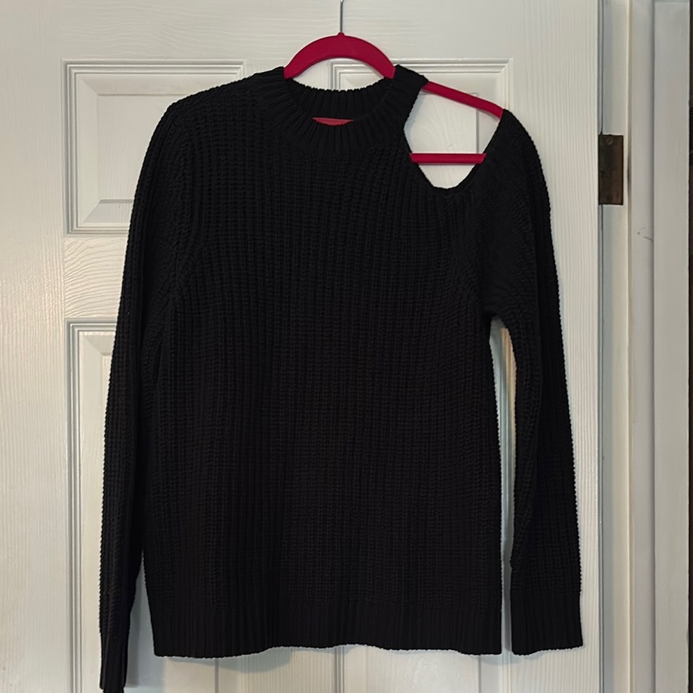 Jennifer Lopez Black Off-the-Shoulder Sweater